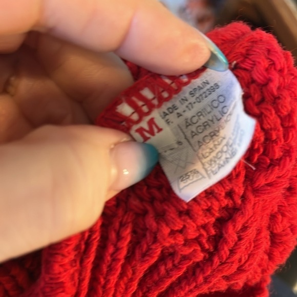 Vintage Privata Sweater Cable Knit Made in Spain V-neck Preppy Red Size Medium - Picture 11 of 11